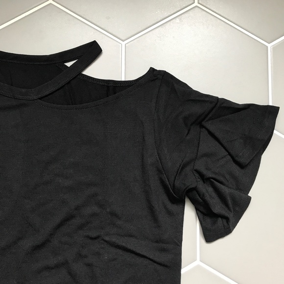 Bundle of 4 Ruffle Sleeve Top - Picture 5 of 8